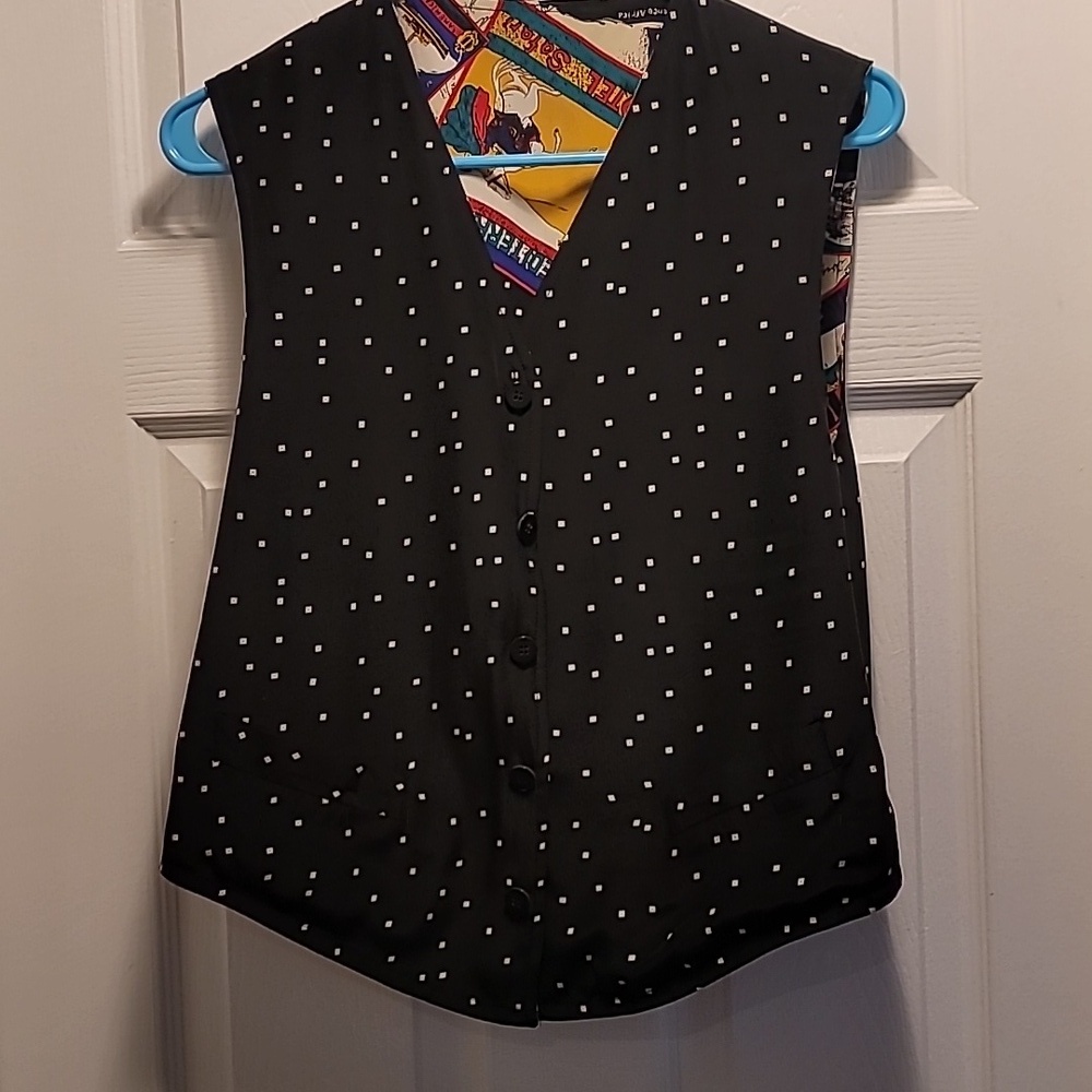 Travel Themed Silk Vest Size Medium - Picture 6 of 6